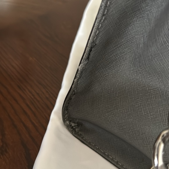 Michael Kors Authentic Michael Kors Grey Lock & Key Purse - Picture 15 of 15